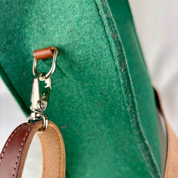 SALE! Lovi Petite Tote in Forest Green Wool Felt Leather Trim - Like New - Picture 5 of 13
